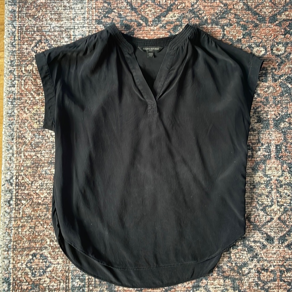 Banana Republic XXS silk shell